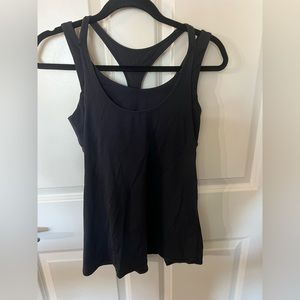 Lululemon size 8 tank tank with built in bra